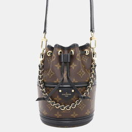 Louis Vuitton: Чёрная сумка 