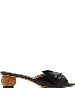 Ferragamo: Чёрные сандалии 