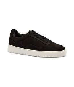 Filling Pieces: Чёрные кроссовки 