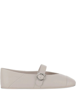 Ferragamo: Белые балетки  Gancini