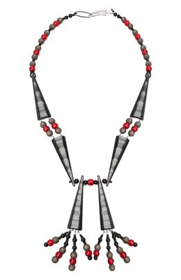 Giorgio Armani: Колье 