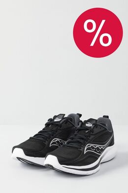 Saucony: Чёрные кроссовки  Kinvara