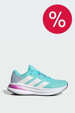 Adidas: Кроссовки 