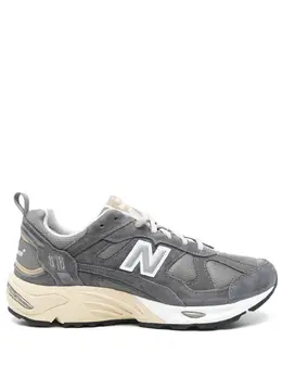 New Balance: Тёмные кроссовки 