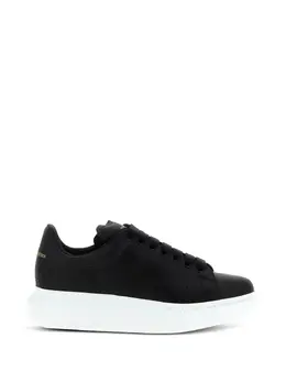 Alexander McQueen: Чёрные кроссовки 
