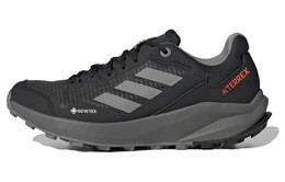 Adidas: Чёрные кроссовки  Terrex
