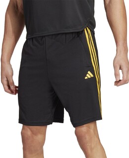 Adidas: Классические шорты  Essentials
