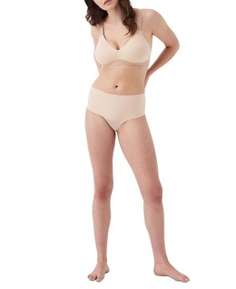 Spanx: Бежевые трусы 