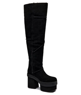 UGG: Чёрные ботинки 