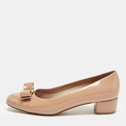 Salvatore Ferragamo: Бежевые туфли  Vara Bow