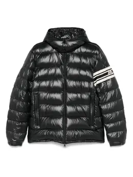 Moncler: Чёрная куртка 