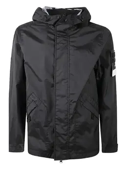 Stone Island: Чёрная куртка 
