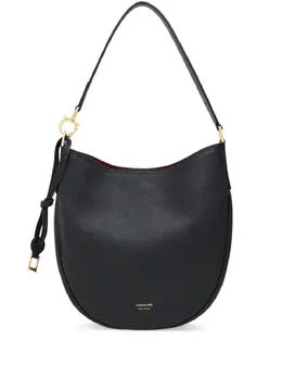 Ferragamo: Чёрная сумка 