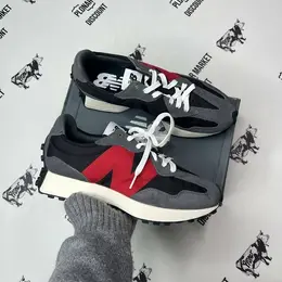 New Balance: Серые кроссовки  327