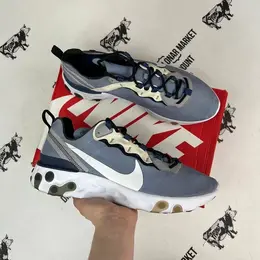 NIKE: Голубые кроссовки  React Element 55