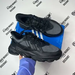 adidas: Чёрные кроссовки  Ozweego