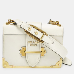 Prada: Белая сумка 