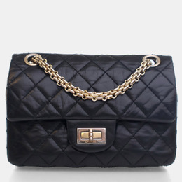 Chanel: Чёрная сумка 