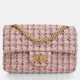 Chanel: Розовая сумка 