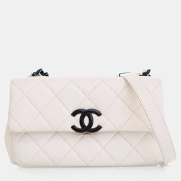 Chanel: Белая сумка 