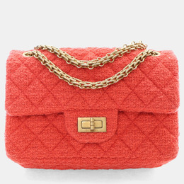 Chanel: Розовая сумка 