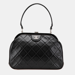 Chanel: Чёрная сумка на руку 