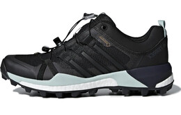 Adidas: Чёрные кроссовки  Terrex