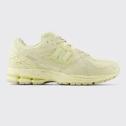 New Balance: Светлые кроссовки 