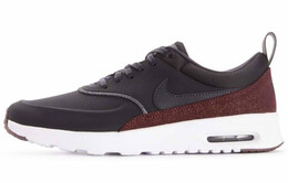 Nike: Коричневые кроссовки  Air Max Thea