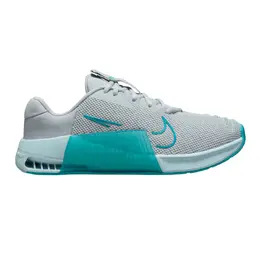 Nike: Серые кроссовки 