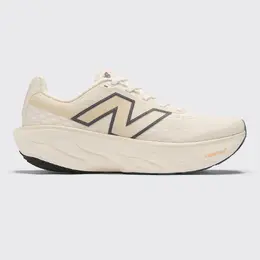 New Balance: Белые кроссовки 