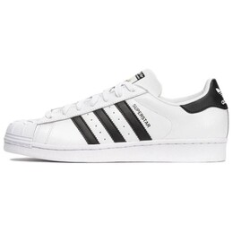 Adidas: Белые кроссовки  Skateboarding