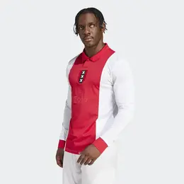 Adidas: Белая футболка 