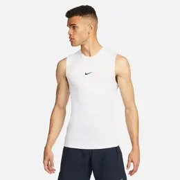 Nike: Белая футболка 