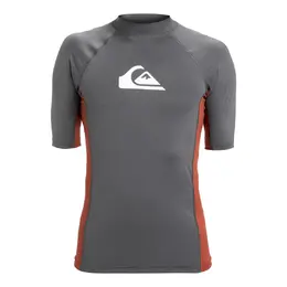 Quiksilver: Чёрная футболка 