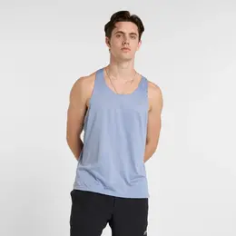 New Balance: Серая футболка 