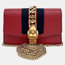 Gucci: Красная сумка через плечо  Sylvie