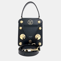 Louis Vuitton: Чёрная сумка 