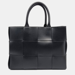 Bottega Veneta: Чёрная сумка-шоппер  Arco