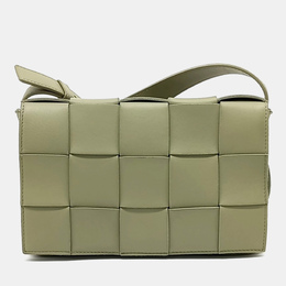 Bottega Veneta: Зелёная сумка  Cassette