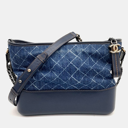 Chanel: Голубая сумка 