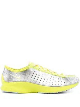 Nike: Серебристые кроссовки  Air