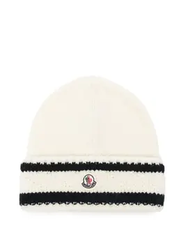 Moncler: Белая шапка 