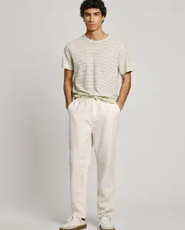 Pepe Jeans: Чиносы 