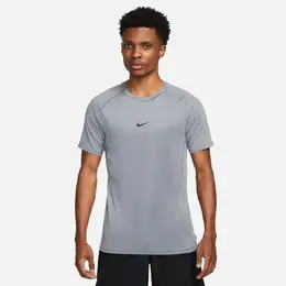 Nike: Серая футболка 