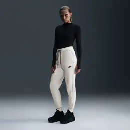 Nike: Спортивные брюки  Tech