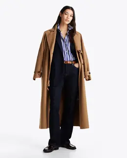 Tommy Hilfiger: Расклешённые джинсы 