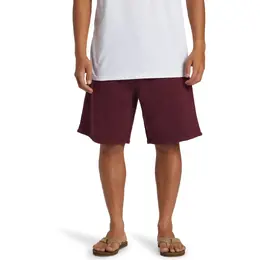 Quiksilver: Красные шорты 