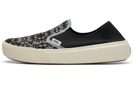 Vans: Чёрные кроссовки 