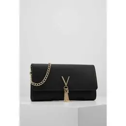Valentino: Чёрная сумка 